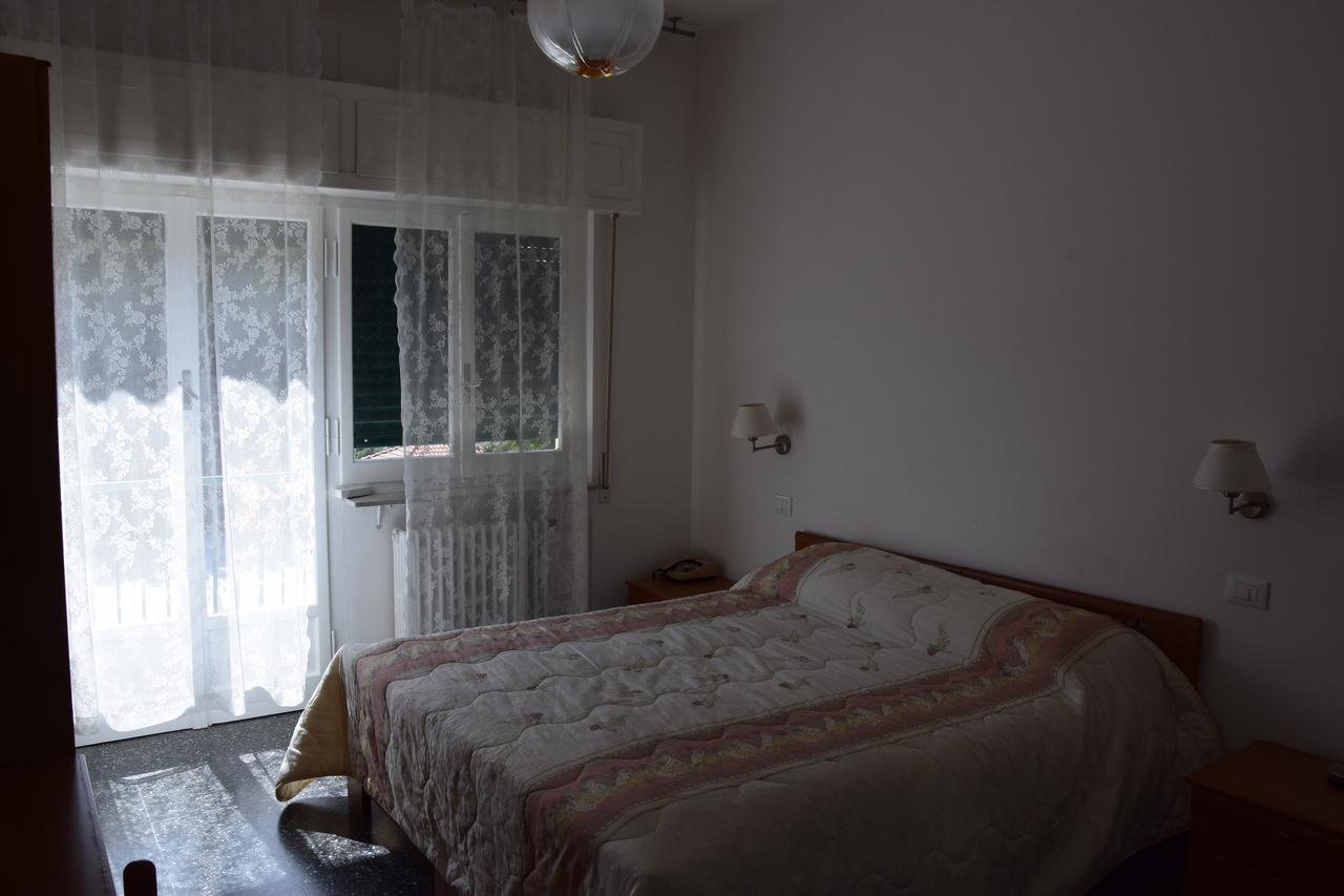 Hotel Pozzuolo Челле-Лигуре Экстерьер фото